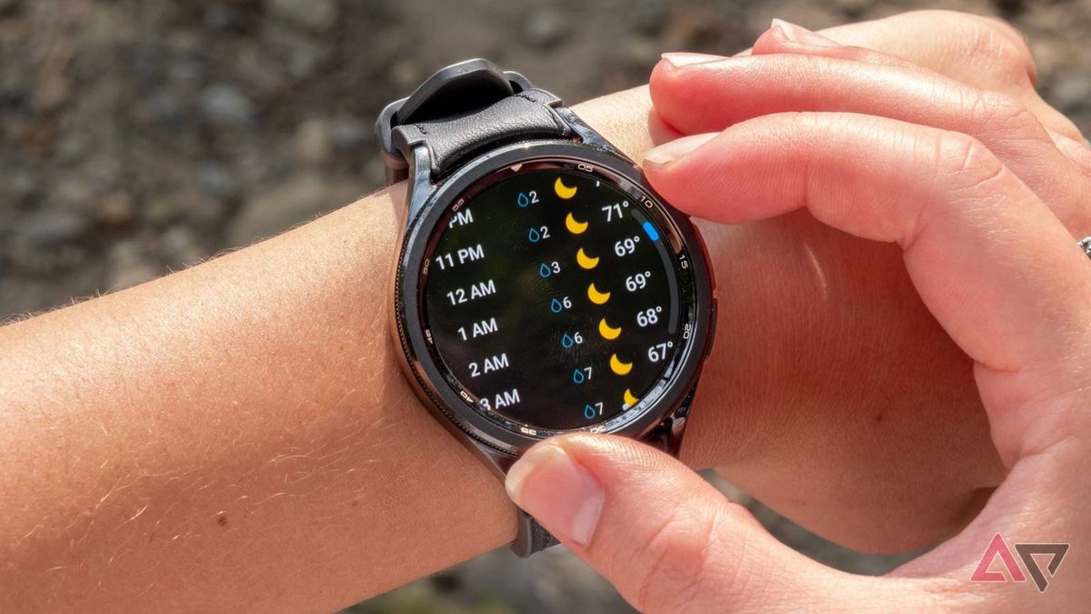 AndroidPolice's tweet image. One UI 8 update finally finds its way to the Galaxy Watch 6 in the US
bit.ly/4pjOU8t