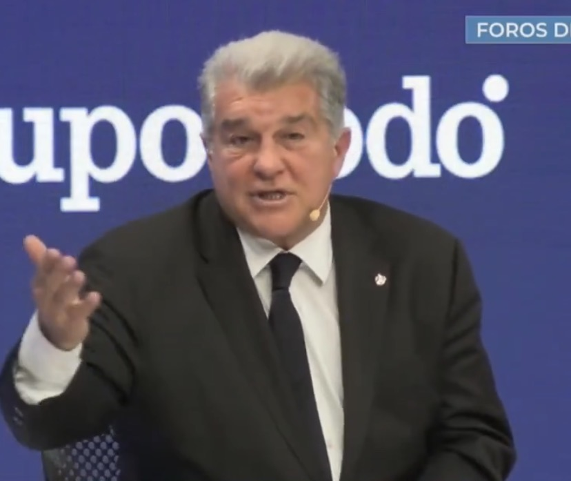 الدوري السوبر

🗣️ جوان لابورتا: «كنا قد توصلنا إلى اتفاق مبدئي مع منصة Unify، لكنني اكتشفت لاحقًا أن مدريد تصرفت من وراء ظهرنا.

نحن نطمح إلى السلام والاستدامة في كرة القدم. اكتشفت مشروع الدوري السوبر عند وصولي وكنت أؤيده لأنني كنت أعتقد أن هناك العديد من الخلافات بين الأندية في