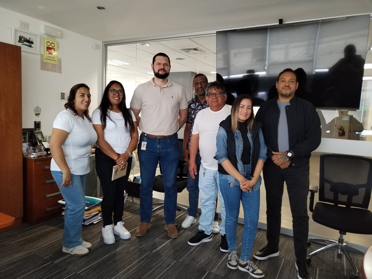 fenttraperu's tweet photo. ...con la participación de la FENTTRAPERÚ se reunieron con la Gerencia de Relaciones Laborales de APM Terminals Callao. Esperamos que las conversaciones nos permitan llegar a acuerdos favorables para ambas partes.
@ITF_Americas @latamgremial @LabourStartES @OITnoticias https://t.co/RQegNboFRl