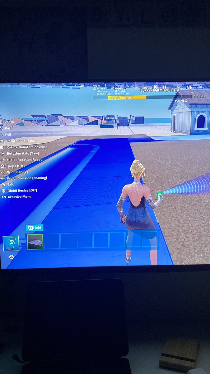 GoldyWD's tweet photo. Hi, @FNCreate @FortniteStatus these props don’t work from the boulevard gallery. You can’t see them but they are there (see clip) currently making something and need those but they just won’t work. The same goes for the Utopia road props, when you place them they turn blue. Thx https://t.co/hoZG8PKQrG
