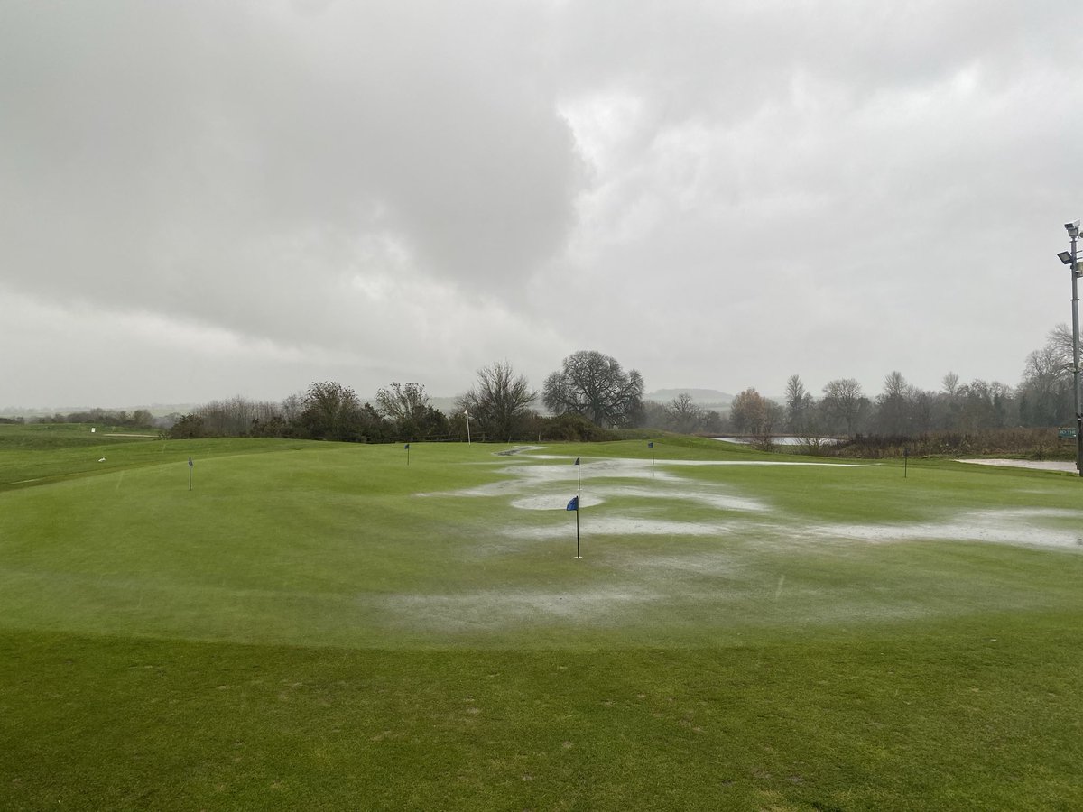 English weather in a nutshell 🙃 Tuesday and Thursday. 

<a href="/CollierTurfCare/">Collier Turf Care</a> 
<a href="/GolfGeek6/">Dale ‘Ｇｏｌｆ Ｇｅｅｋ’</a>
