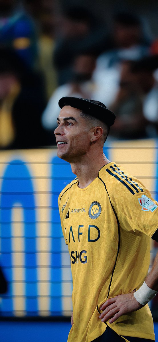 kelvinskins's tweet image. Google has finished the work.💯

Google has confirmed that majority of people in world love Cristiano Ronaldo more than Messi.🔥💙

So the debate is over, majority has  carried the vote.💯✅✌️
#CFC  #GoatRivals  #cristiano