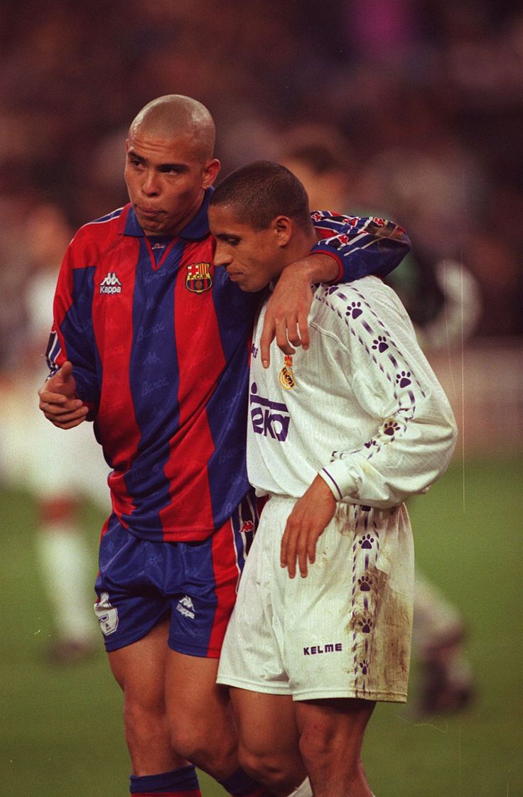 PureFooty10's tweet photo. "We're rivals today… but trust me, soon we'll be on the same side making history in Madrid." https://t.co/FgtlZHFcsc