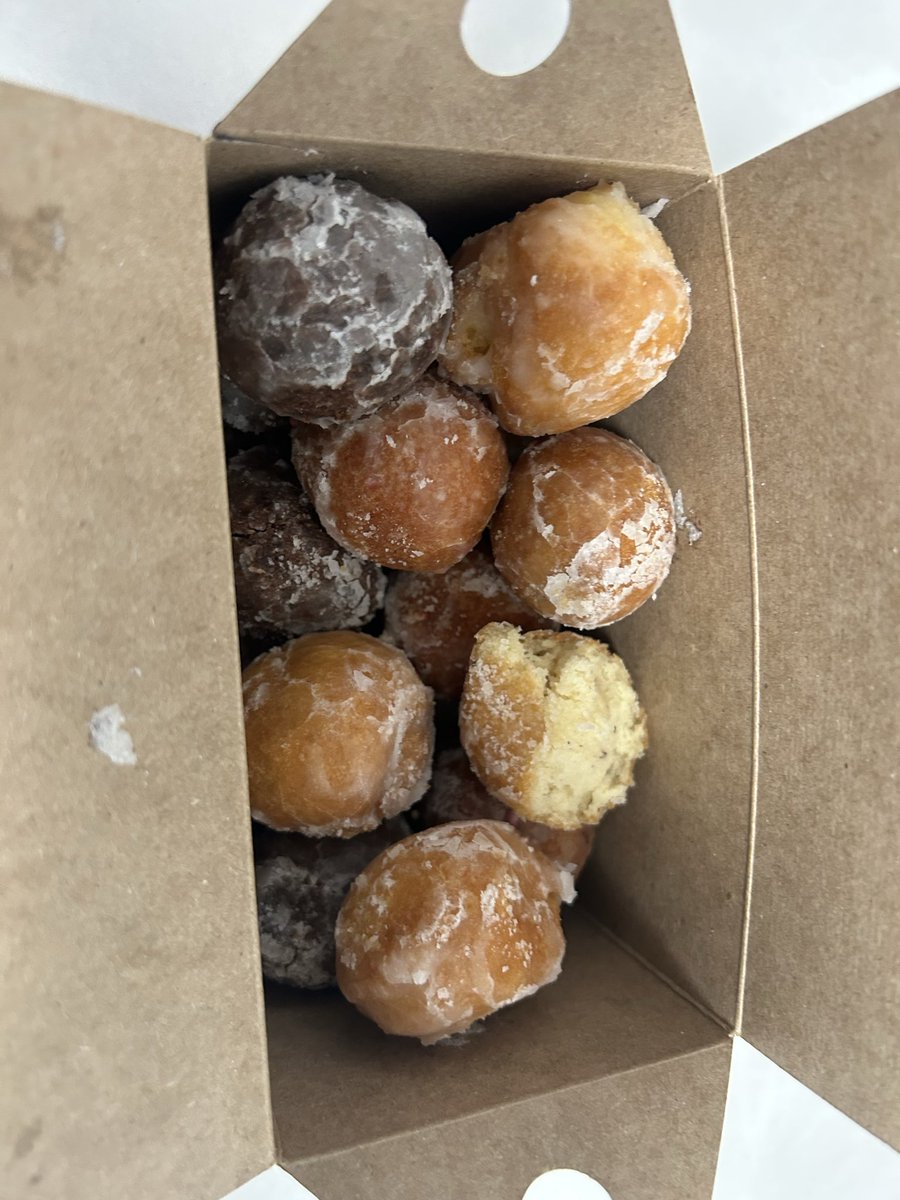 WalbergRon's tweet photo. @TimHortons ordered 10 honey dip, this is what I got. Looks like somebody’s discarded, partially eaten box. Tried reaching out to Tim’s, but the response has been disappointing. All I wanted was to make it right, unfortunately it’s become an ordeal. Oh well I’m only out a few $ https://t.co/uCZEkQavMa
