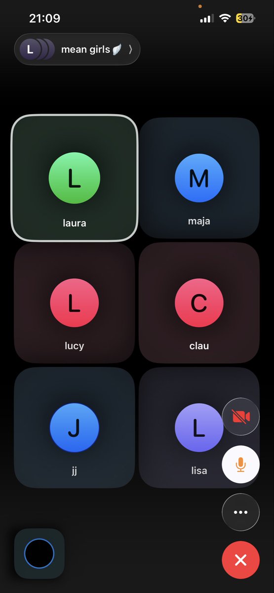 second yes babies emergency facetime call