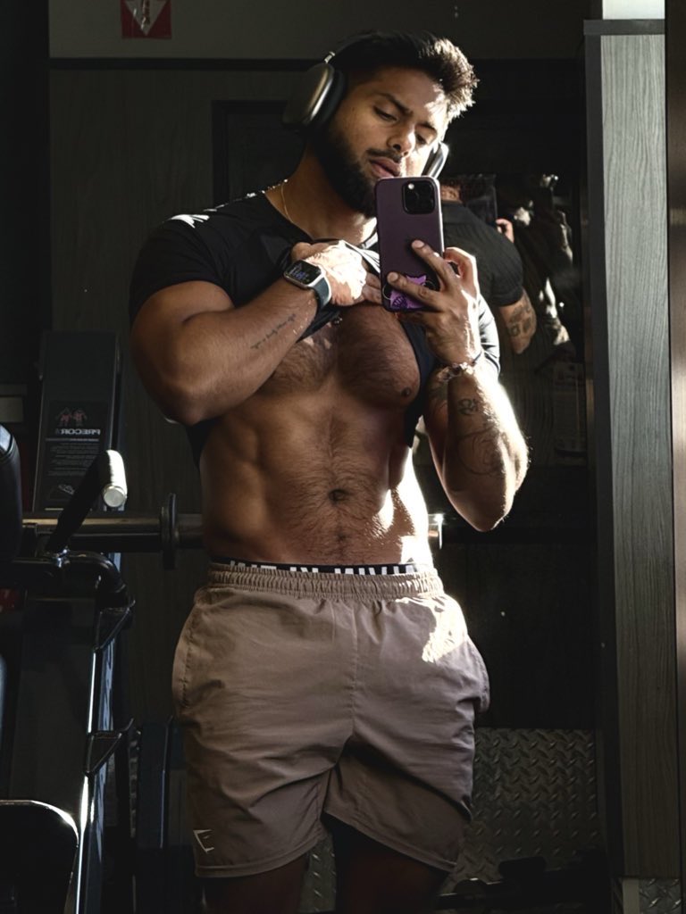 Vodkaontherockspls🍸 tweet media