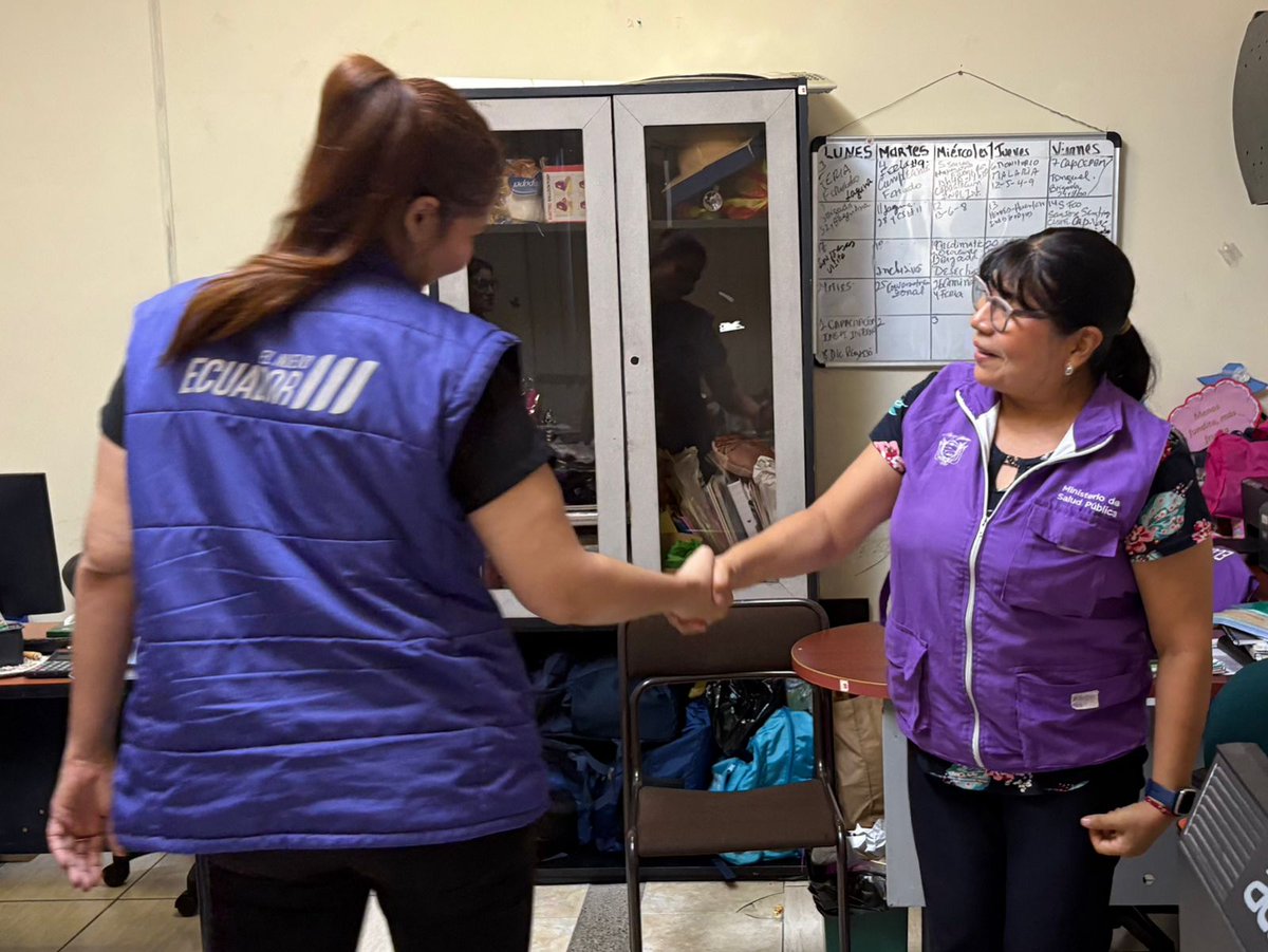 #ElNuevoEcuador I La coordinadora Zonal, <a href="/DraGabMerino/">Dra.GabrielaMerino</a>, realizó un recorrido en el #Distrito09D04 de <a href="/Salud_Ec/">Ministerio de Salud Pública 🇪🇨</a>  supervisando el desempeño de las Gestiones Distritales, asegurando la mejora continua en los servicios que se brindan a la comunidad.