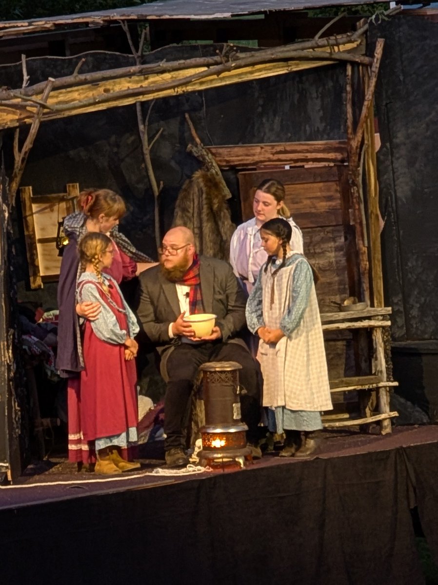 WilderPageant's tweet image. In Walnut Grove last night temps dipped below zero. In pioneer times people would stoke their fire and huddle closer together with layers of clothes and blankets.  To keep their fires burning was a chore using what wood they harvested, coal, twisted hay or grass and dried dung.