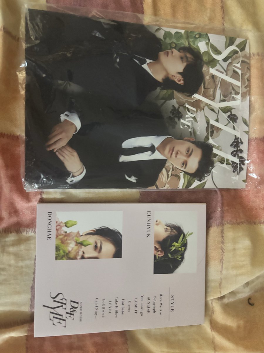 Ando vendiendo parte de mi colección por si alguna está interesada en algún álbum 🙈💙