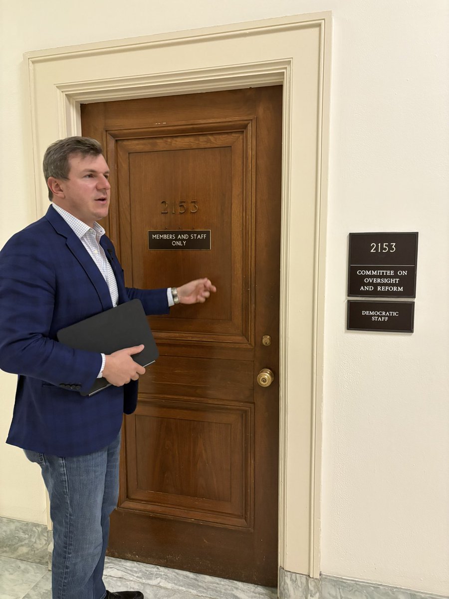 Chicago1Ray's tweet image. Unauthorized Copyright infringement carries up to a ($30K) dollar fine &amp;amp; possibly (5) yrs in prison

James O'Keefe just confronted (Rep) Robert Garcia (D) for using the pictures he took of Epstein Island, and taking credit for them

What a great time to be alive, I'm loving this