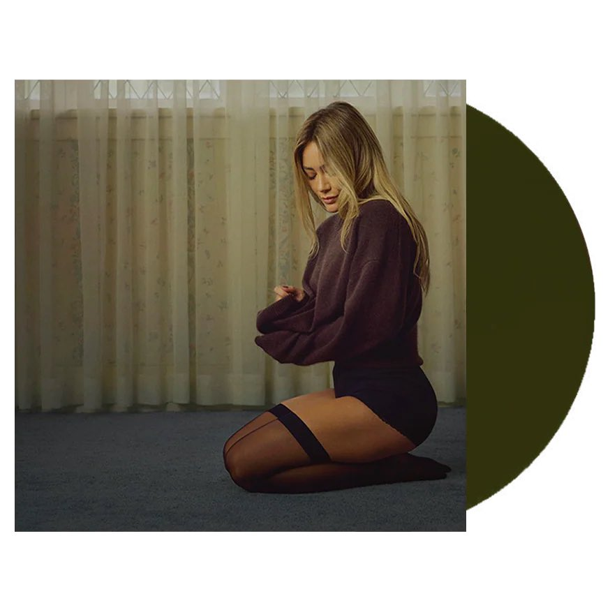 HilaryDiary's tweet photo. Hilary revealed that her favorite 'luck... or something' variant is the 'Dirty Martini' one. 🍸

She also mistakenly mentioned the 'Come Clean' re-recording was in there so that probably means it's coming soon! 🤫 https://t.co/hZyTcnKSPj