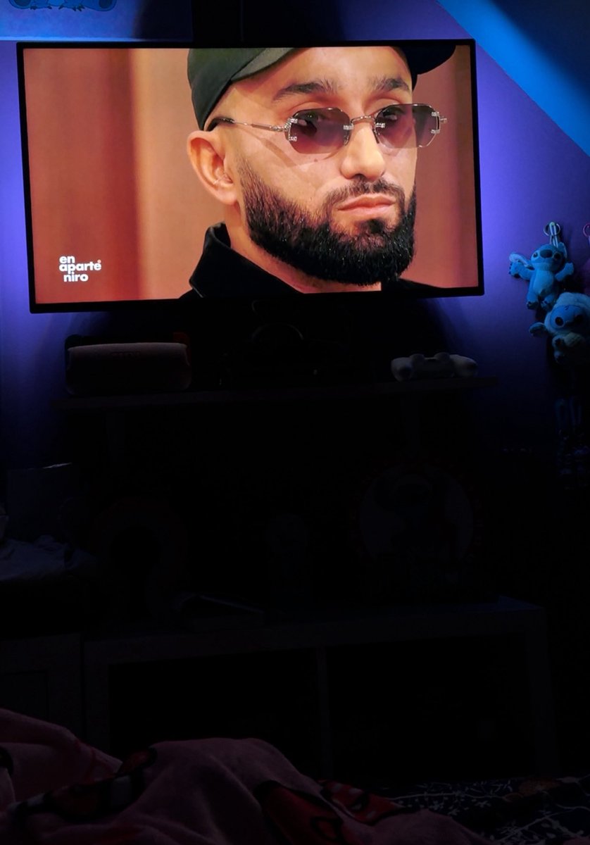 мαяιє🧸 tweet media