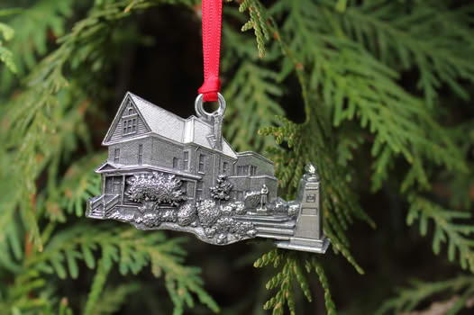 Looking for a unique holiday gift? Need to fill a hole on your holiday tree decoration grid? Consider our pewter ornament! Available at the museum (Tuesday-Friday 12-4pm, Saturday-Sunday 11am-4pm) or online: tinyurl.com/26breeve