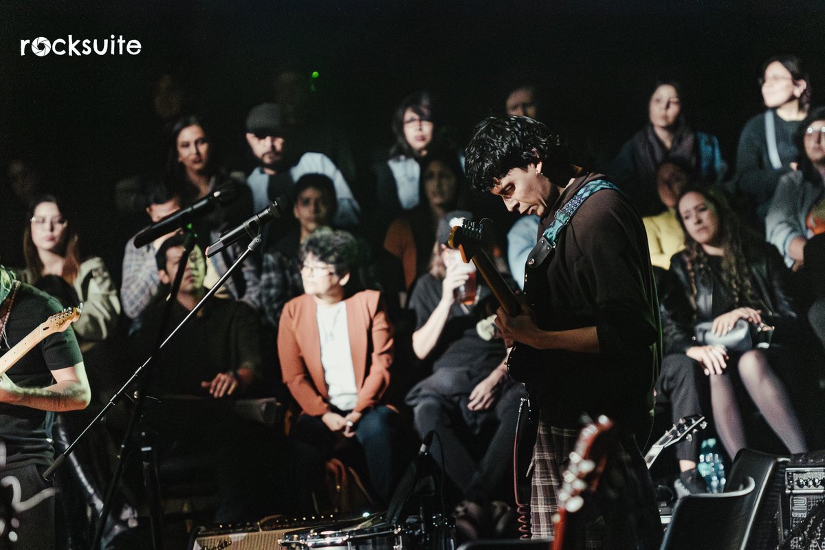 RocksuiteMx's tweet photo. Entre luz, energía y un público entregado, @WohlBand  celebró diez años de música, memoria y futuro en el @ConjSantander 

📷 Julio Razo https://t.co/y9kv1qV9nu