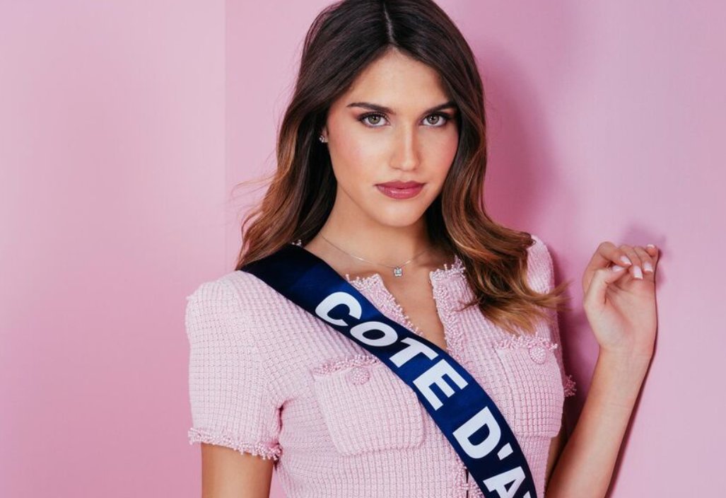 WinamaxSport's tweet photo. Miss Côte d’Azur ne participera pas au concours Miss France !  

La Niçoise a terminé dernière des qualifications. https://t.co/gvHOZAHR1Y