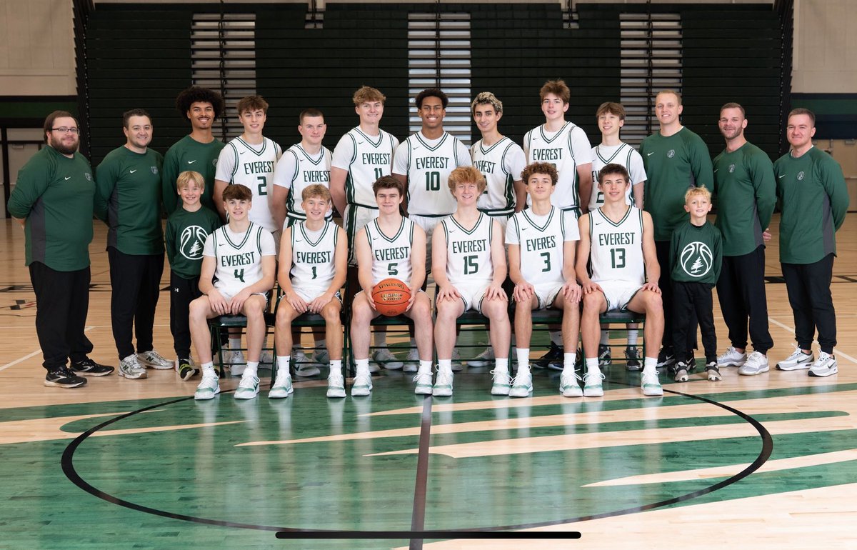 DC Everest Boys Basketball tweet media
