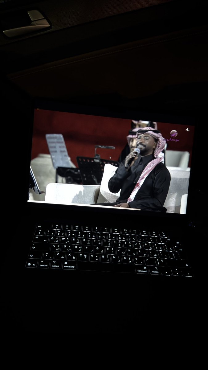 Soi_70's tweet photo. @l3lii0 وش السالفه؟ https://t.co/os9K8i8KyS