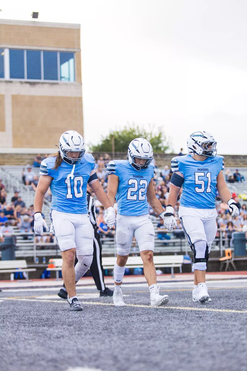 Thank you to <a href="/CoachBraham_/">Brandon Braham ✞</a> for stopping by to talk to the guys 

<a href="/jkeith424/">Jesse Keith</a> <a href="/Eli_stewart10/">Eli Stewart</a> <a href="/STEPHENRICKMA17/">STEPHEN RICKMAN</a>