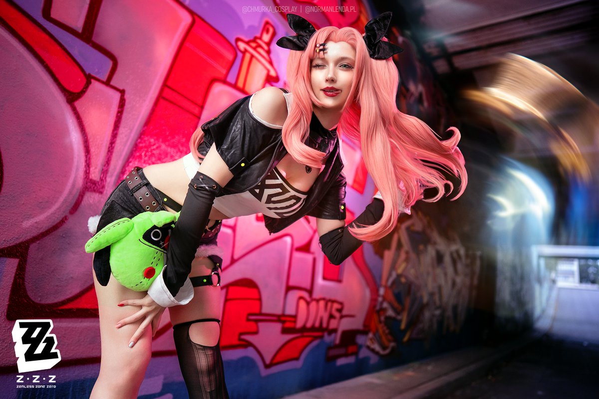 ArcadeCosClub's tweet photo. Nicole Demara in the "Snap's Angels 2026" calendar!🌟
Cosplay by @sleepychmurka , the calendar is available to order on my ETSY store!🥳 #zzz #zzzero #zenlesszonezero #cosplay #zzzerofanart #nicoledemara https://t.co/wKs4r0ReIt