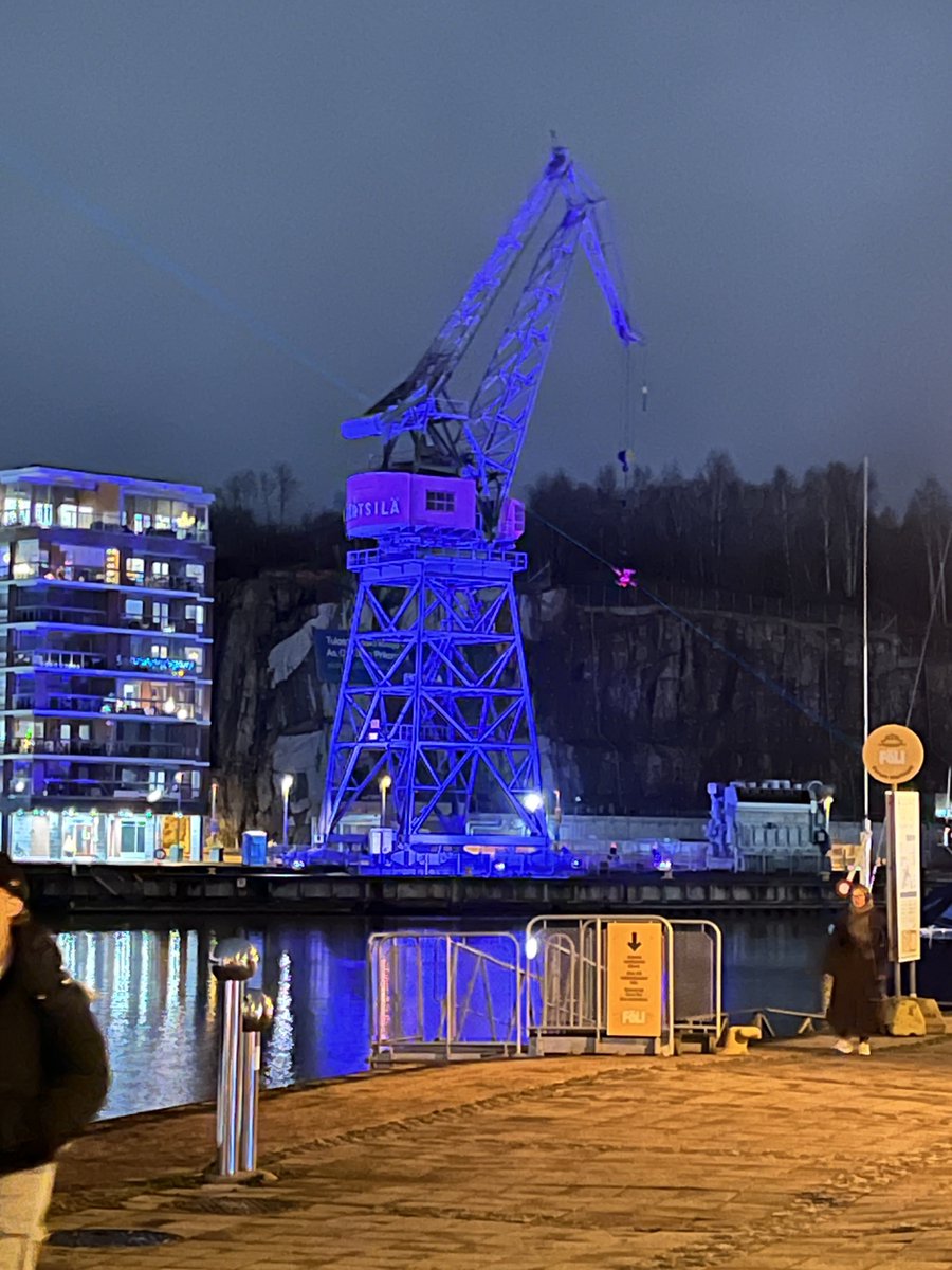 Valon polkua katselemassa

#Turku