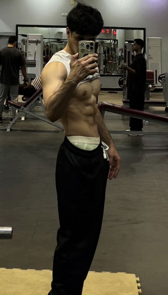 ield1r's tweet image. 