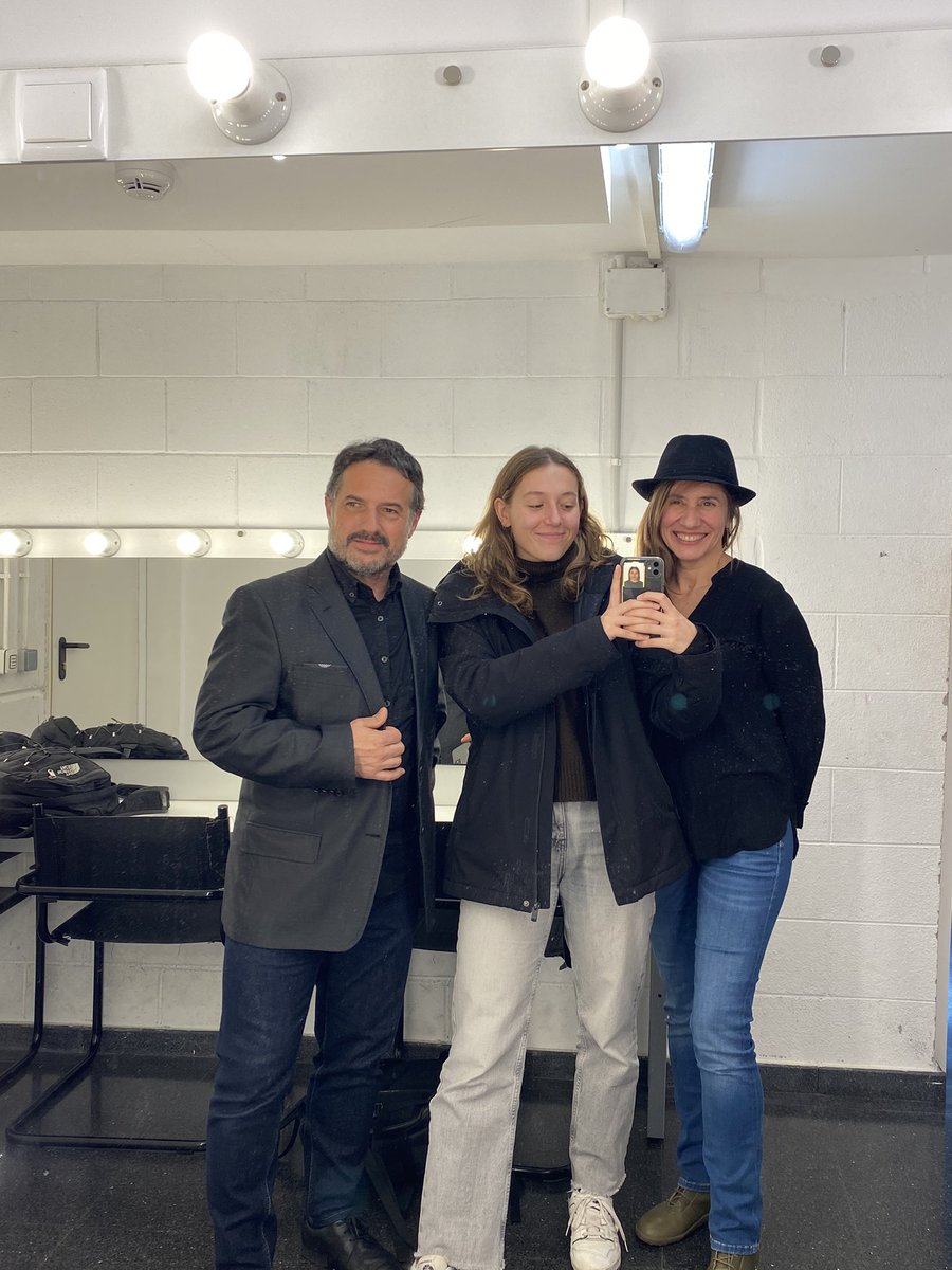 abril🦋 tweet media