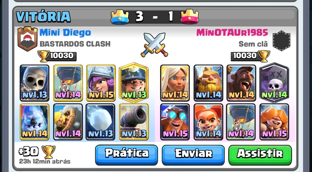 DGR05_'s tweet photo. @ClashContexto Olha esses bots com o mesmo deck, e os dois jogaram as mesmas cartas na mesma sequência https://t.co/QVBilbwc3Q