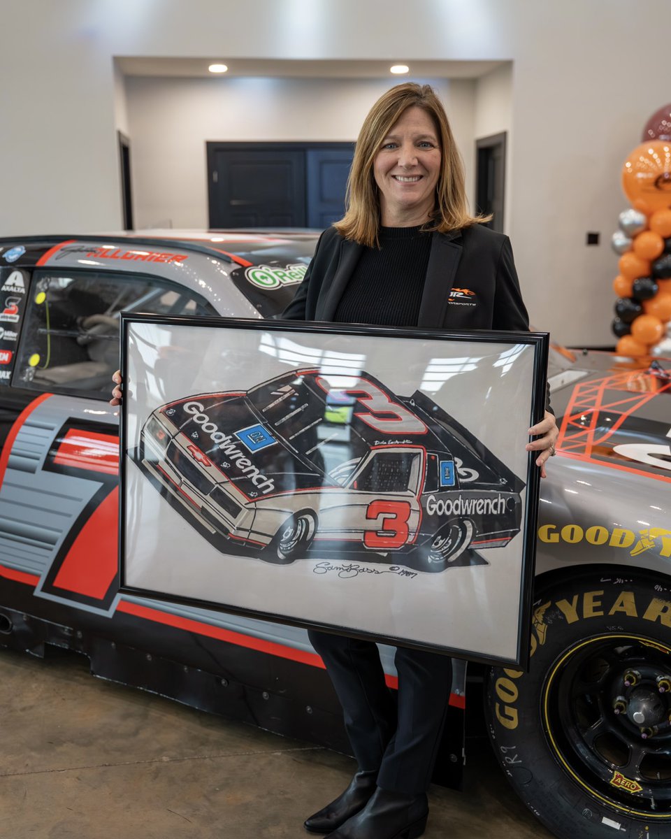 EarnhardtKelley's tweet image. A great day revealing the new Carolina Carports design for next year! 

This design is one of many that Sam Bass created for Dad and it’ll be great to see this hit the track next year!