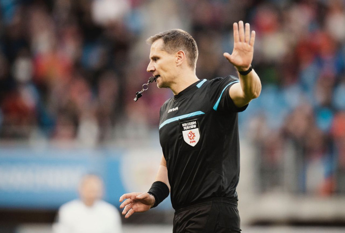 forumwisla_pl's tweet image. Brawo VAR… powtórki jednoznacznie pokazują, że Duarte był faulowany w polu karnym…., ale sędzie Kwiatkowski oczywiście nic nie widzi… @PZPNPuchar