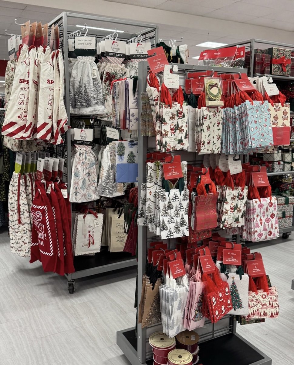 Ellsworth Place tweet media