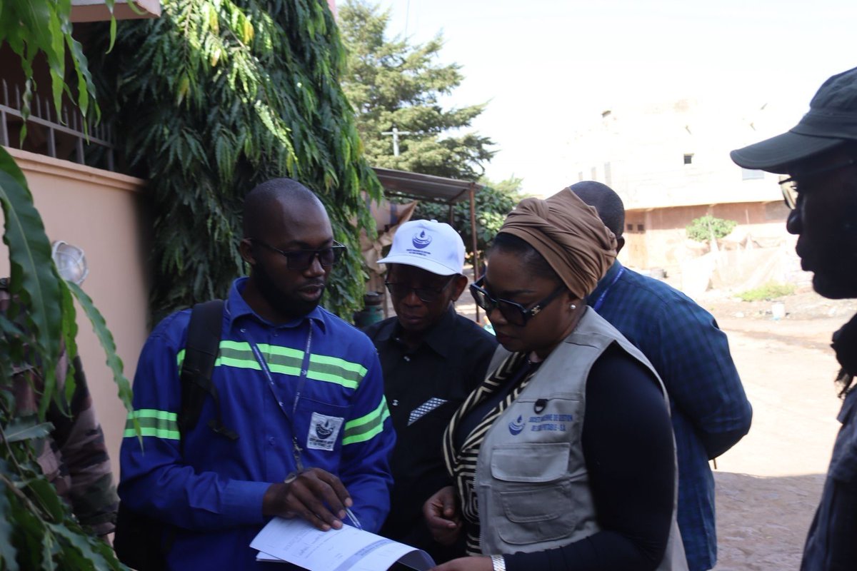 La DG de la SOMAGEP-SA en visite de terrain
La Directrice Générale de la SOMAGEP-SA, Mme BOCOUM Fatoumata Siragata TRAORE, a effectué une visite de terrain, ce jeudi 04 décembre, en compagnie du Directeur Général Adjoint, Sidi Patrice Diallo……
facebook.com/share/1BSy896Q…
