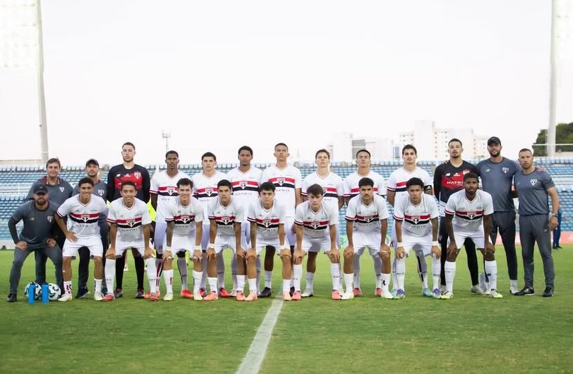NA FINAL! O São Paulo elimina o Atlético-MG após ter perdido no jogo de ida e está na final da Copa do Brasil sub-20.

Que trabalho do senhor Allan Barcellos.