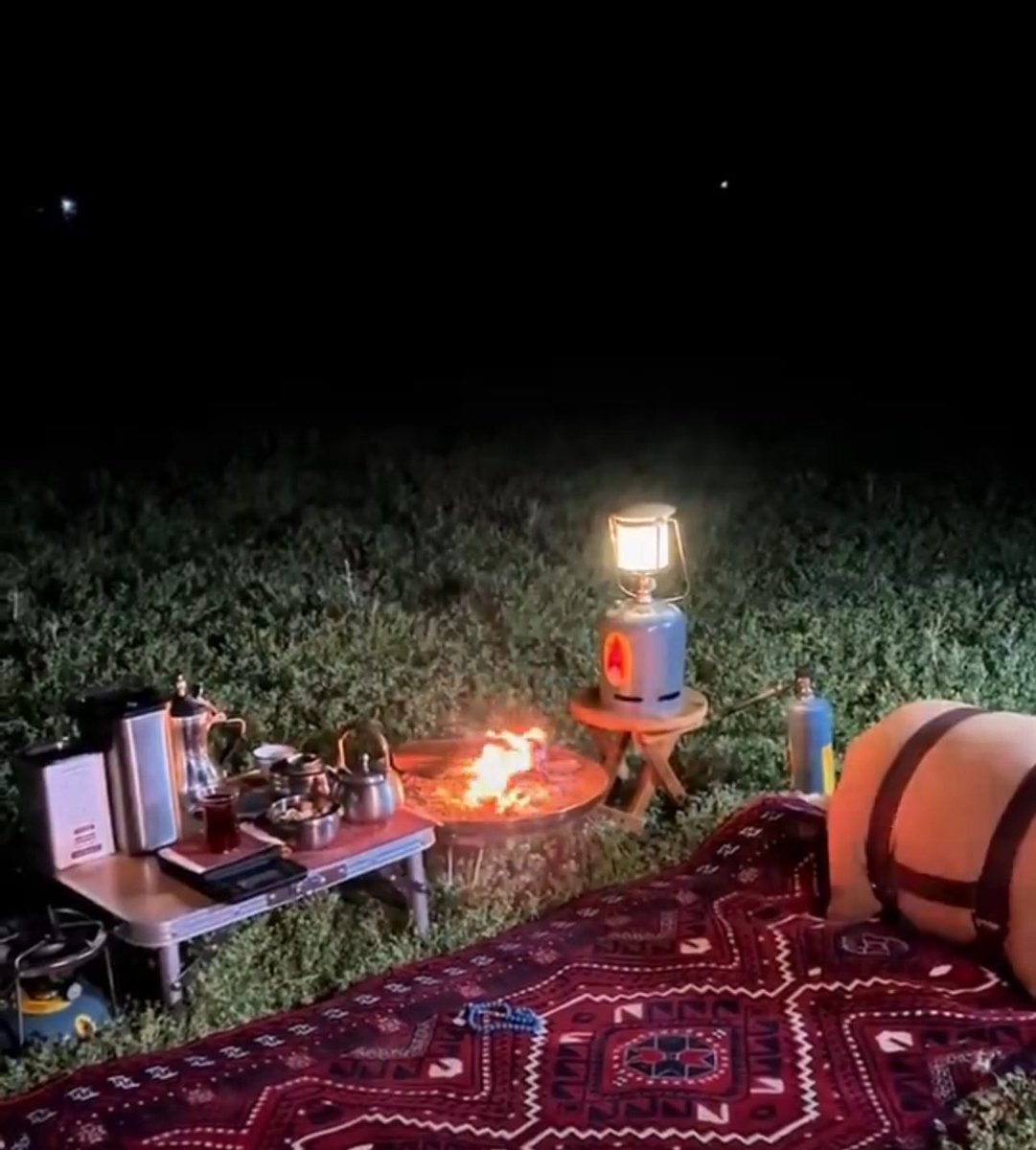 #خواطر_وأقلام_تُعبر 

كنت احسب ان الوقت مايظلم الناس 
وأثره يحاربهم ويلعــــــــــن جدفهم 

بالغدر يسلبهم ولا عنــــــده أحساس
ويضدهم ويحدهــــــــم عن هدفهم  

امسلح ابندق ولـــــــه خنجــر وفاس 
يــضــــــــرب بها ناس تزايد صلفهم

مايعـــــــرف كراع الاوادم من الــراس  
ليته