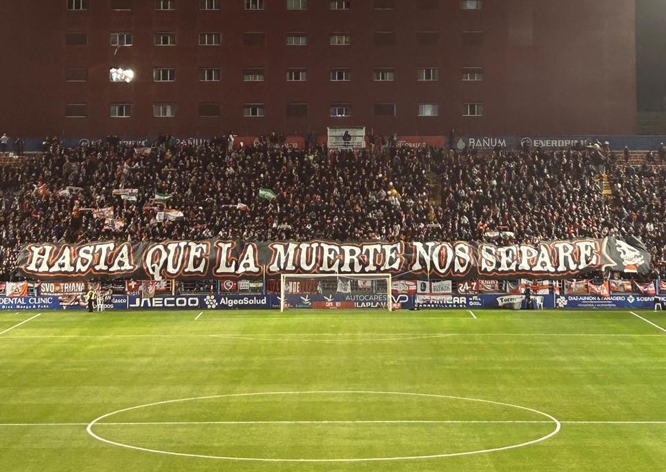 “Hasta que la muerte nos separe” ❤️

La afición a años luz de la directiva. Da igual el día, los que nunca fallan…