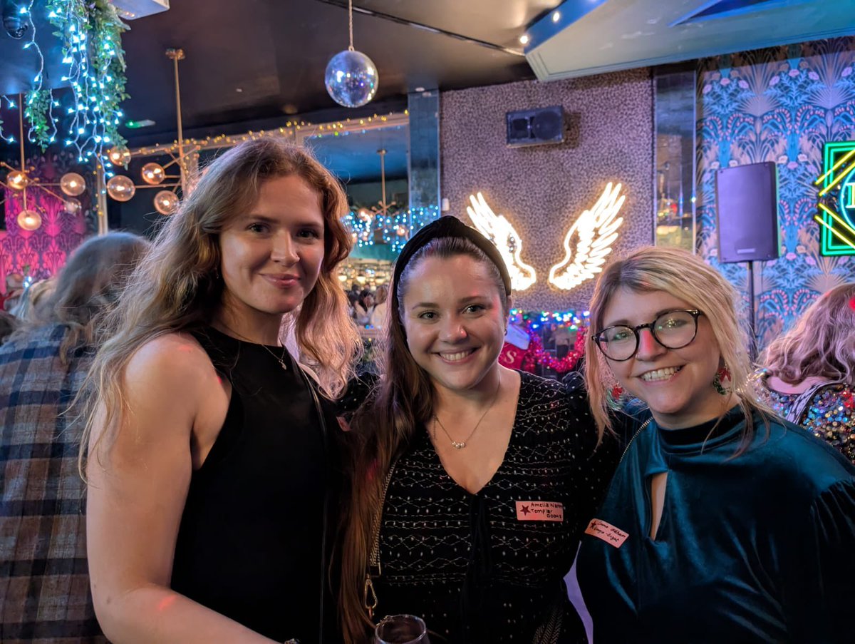 EmmaWebsdale's tweet image. What a joy to be in a room filled with agents, publishers, authors and illustrators who share the same passion for storytelling and children’s love of reading as I do! Thanks @BrightAgencyUS ⭐️ 📕 

#authorlife #kidslit #publishingindustry