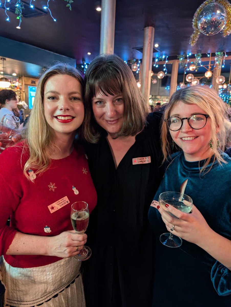 EmmaWebsdale's tweet image. What a joy to be in a room filled with agents, publishers, authors and illustrators who share the same passion for storytelling and children’s love of reading as I do! Thanks @BrightAgencyUS ⭐️ 📕 

#authorlife #kidslit #publishingindustry