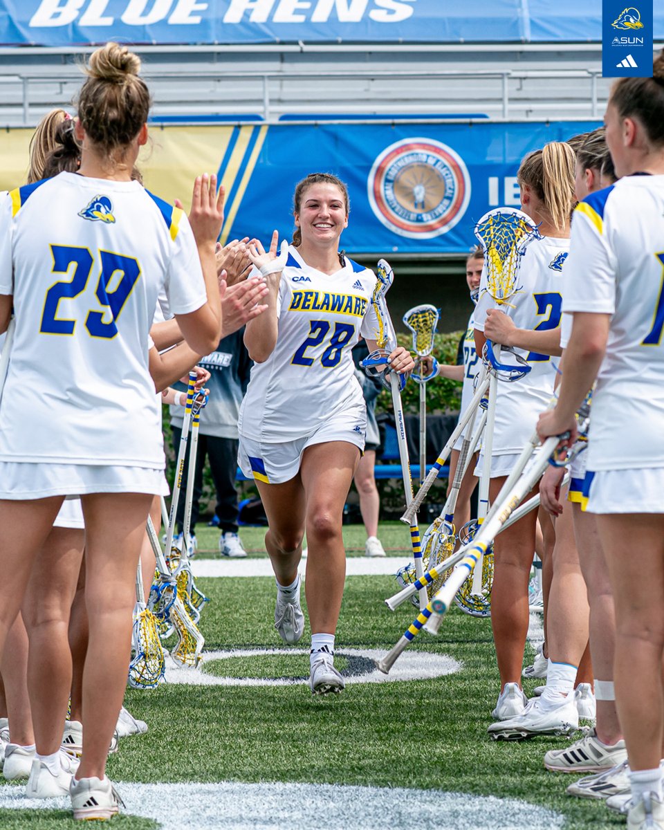 Need for a great holiday gift? Represent your favorite Hens with some awesome merch! 🎁

👕: bit.ly/4poVWc7