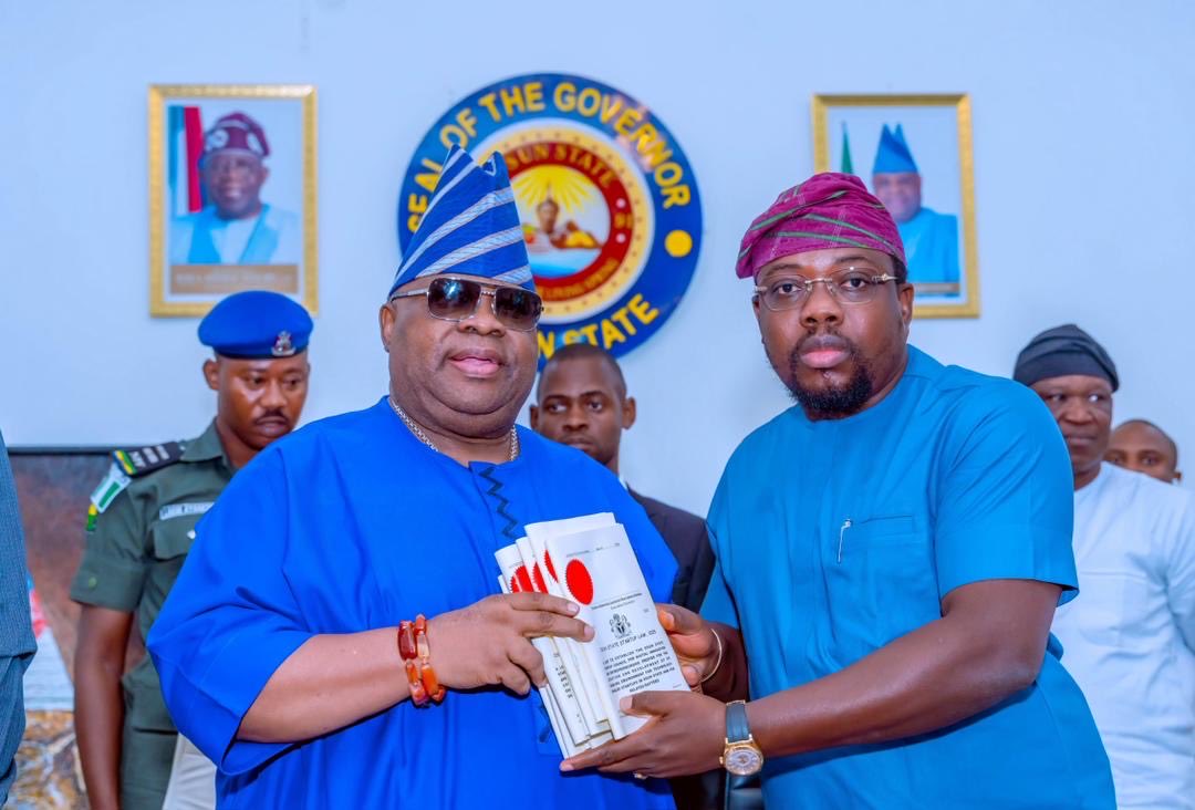 AAdeleke_01's tweet image. 𝗗𝗼𝗺𝗲𝘀𝘁𝗶𝗰𝗮𝘁𝗶𝗻𝗴 𝗧𝗵𝗲 𝗡𝗶𝗴𝗲𝗿𝗶𝗮 𝗦𝘁𝗮𝗿𝘁 𝗨𝗽 Act 𝗮𝗻𝗱 Electricity Act 𝗪𝗶𝗹𝗹 𝗔𝗱𝘃𝗮𝗻𝗰𝗲 𝗢𝘂𝗿 𝗔𝗱𝗺𝗶𝗻𝗶𝘀𝘁𝗿𝗮𝘁𝗶𝗼𝗻’𝘀 𝗣𝗹𝗮𝗻 𝗢𝗻 𝗜𝗻𝗻𝗼𝘃𝗮𝘁𝗶𝗼𝗻, 𝗘𝗻𝗲𝗿𝗴𝘆 𝗥𝗲𝗳𝗼𝗿𝗺, 𝗮𝗻𝗱 𝗮 𝗣𝗿𝗼𝘀𝗽𝗲𝗿𝗼𝘂𝘀 𝗗𝗶𝗴𝗶𝘁𝗮𝗹 𝗙𝘂𝘁𝘂𝗿𝗲…