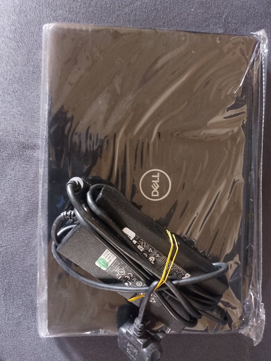 phaysalabu's tweet image. Am so excited today finally after a whole year of saving I have finally gotten my laptop today. It&apos;s time to lock in 2026#
#DataAnalytics 
#LockIn