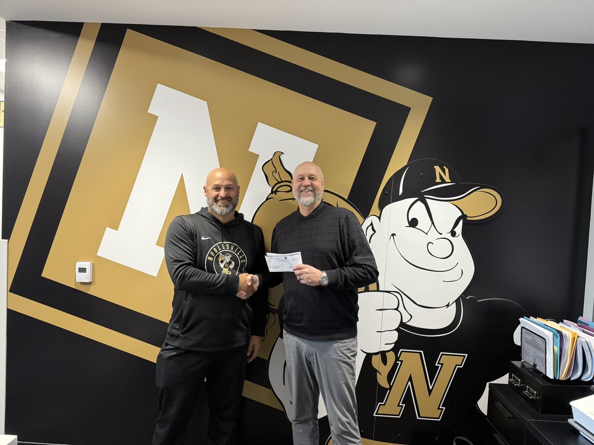MillerSoftball's tweet image. Thank you to @Harechevy for the generous donation for our program. We sincerely appreciate it!!! @MillerNationAD
