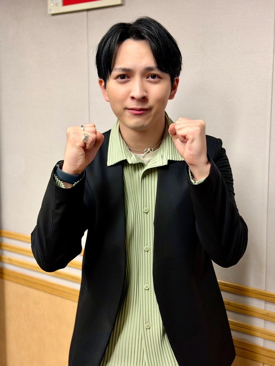 reco_thursday's tweet image. ≪#吉田仁人 の #レコメン！≫  

トンボ鉛筆 presents レコメン！
受験生応援スペシャル✏️📚✨✨

本日の放送もありがとうございました♪

今日の一言  📢 
『受験生！チェスト！』

🎧今日のプレイリスト ♪

♪   NO MORE CRY / D-51 　　
♪   まちあわせ / M!LK
♪   愛のかたまり / #DOMOTO
♪…