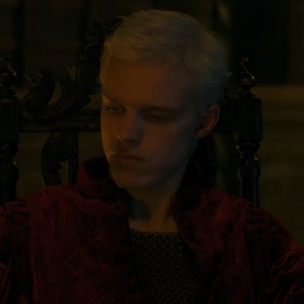 he’s bewitched me with his psychopathic tendencies and pretty face