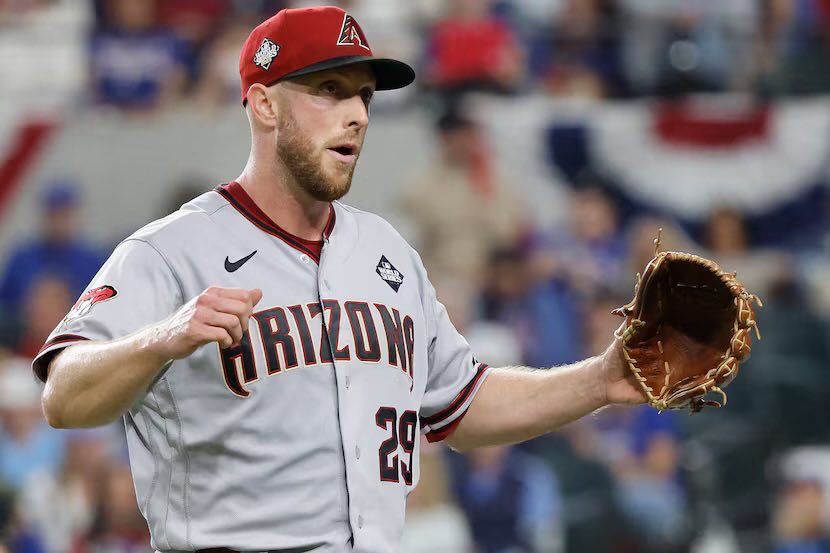There is “definitely mutual interest” from both sides on a Merrill Kelly return to the Diamondbacks, per <a href="/Gambo987/">John Gambadoro</a>.