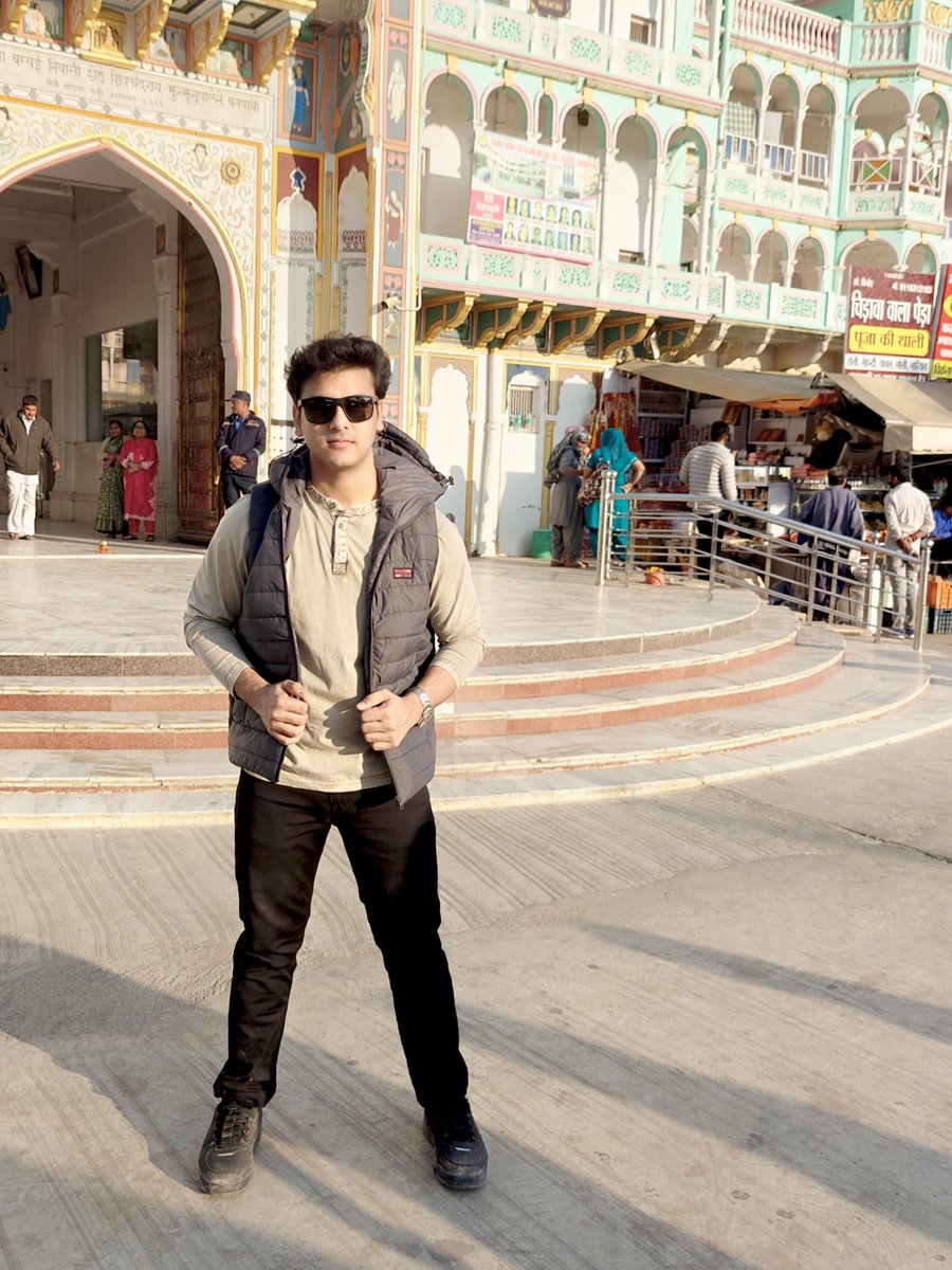 Shobhit Aggarwal tweet media