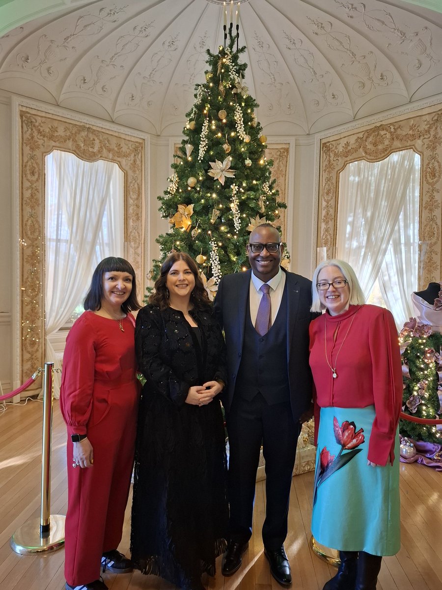 Michelle Darcy tweet media