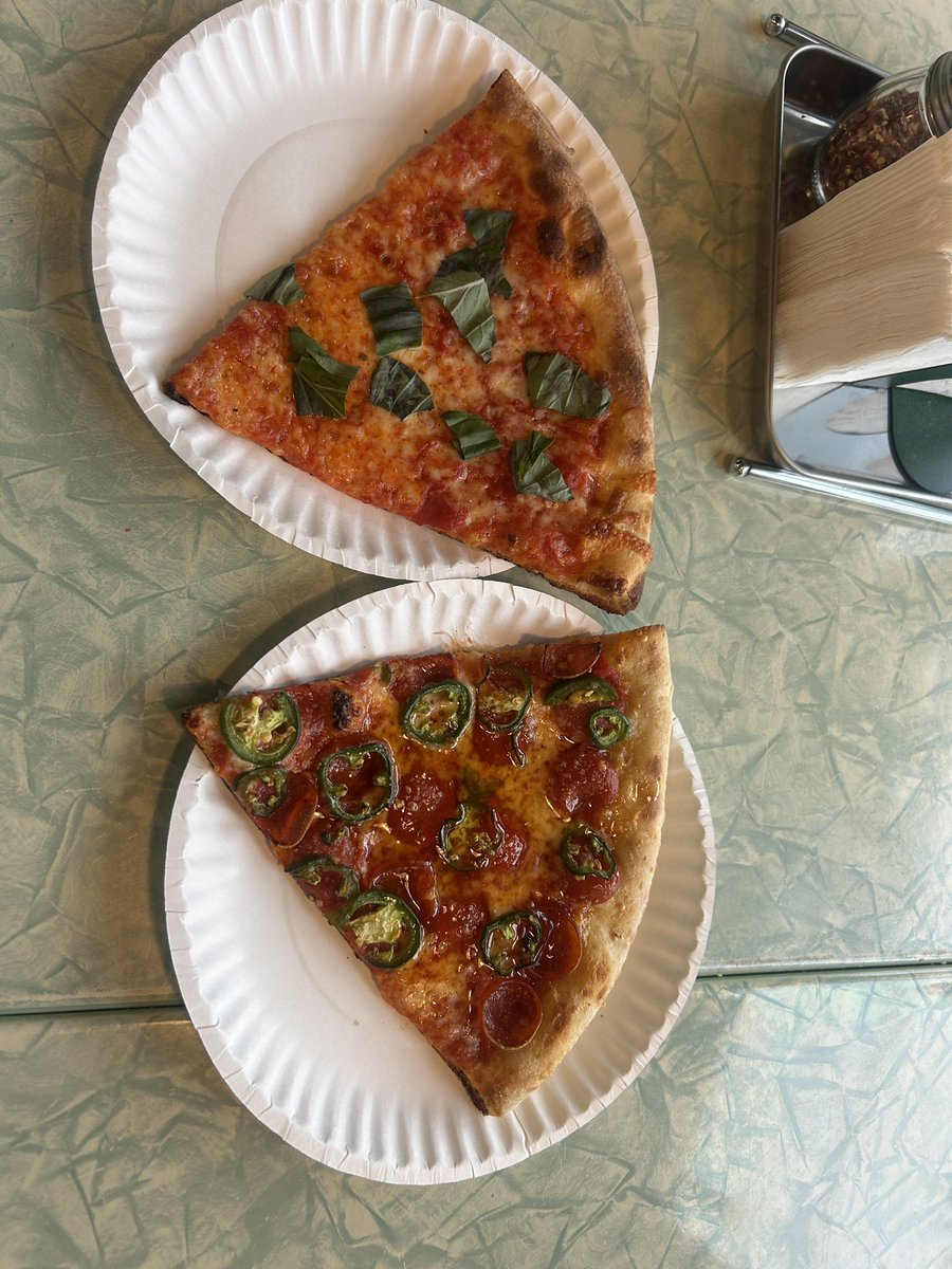APURDY7's tweet photo. @cdotharrison Non expert take but it’s my favorite spot in KC. https://t.co/rD6qzbQBET