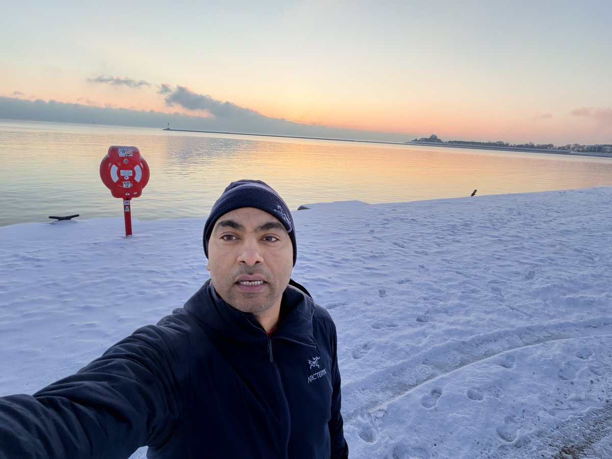 docsarab1's tweet image. 18th time, I thank 39k attendees at RSNA25 for braving weather, thanks to speakers for inspiring talks, vendors for spectacular show, global connections for saying hello, senior advisors to chat for few seconds while running around for meetings. Happy holidays ahead everyone!!