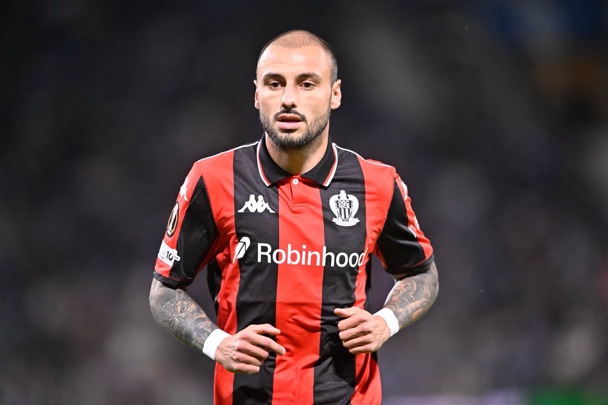 🚨 « 𝗝𝗢𝗡𝗔𝗧𝗛𝗔𝗡 𝗖𝗟𝗔𝗨𝗦𝗦 🇫🇷 𝗖’𝗘𝗦𝗧 𝗨𝗡 𝗚𝗥𝗢𝗦 𝗠𝗬𝗧𝗛𝗢.

𝗦𝗜 𝗜𝗟 𝗣𝗘𝗨𝗧 𝗤𝗨𝗜𝗧𝗧𝗘𝗥 𝗟𝗘 𝗙𝗢𝗢𝗧𝗕𝗔𝗟𝗟 𝗙𝗥𝗔𝗡𝗖̧𝗔𝗜𝗦, 𝗣𝗘𝗥𝗦𝗢𝗡𝗡𝗘 𝗡𝗘 𝗦’𝗘𝗡 𝗣𝗟𝗔𝗜𝗡𝗗𝗥𝗔. » 🥶

Daniel Riolo vient 𝗗’𝗔𝗟𝗟𝗨𝗠𝗘𝗥 Jonathan Clauss 🇫🇷 :

« Il a beaucoup