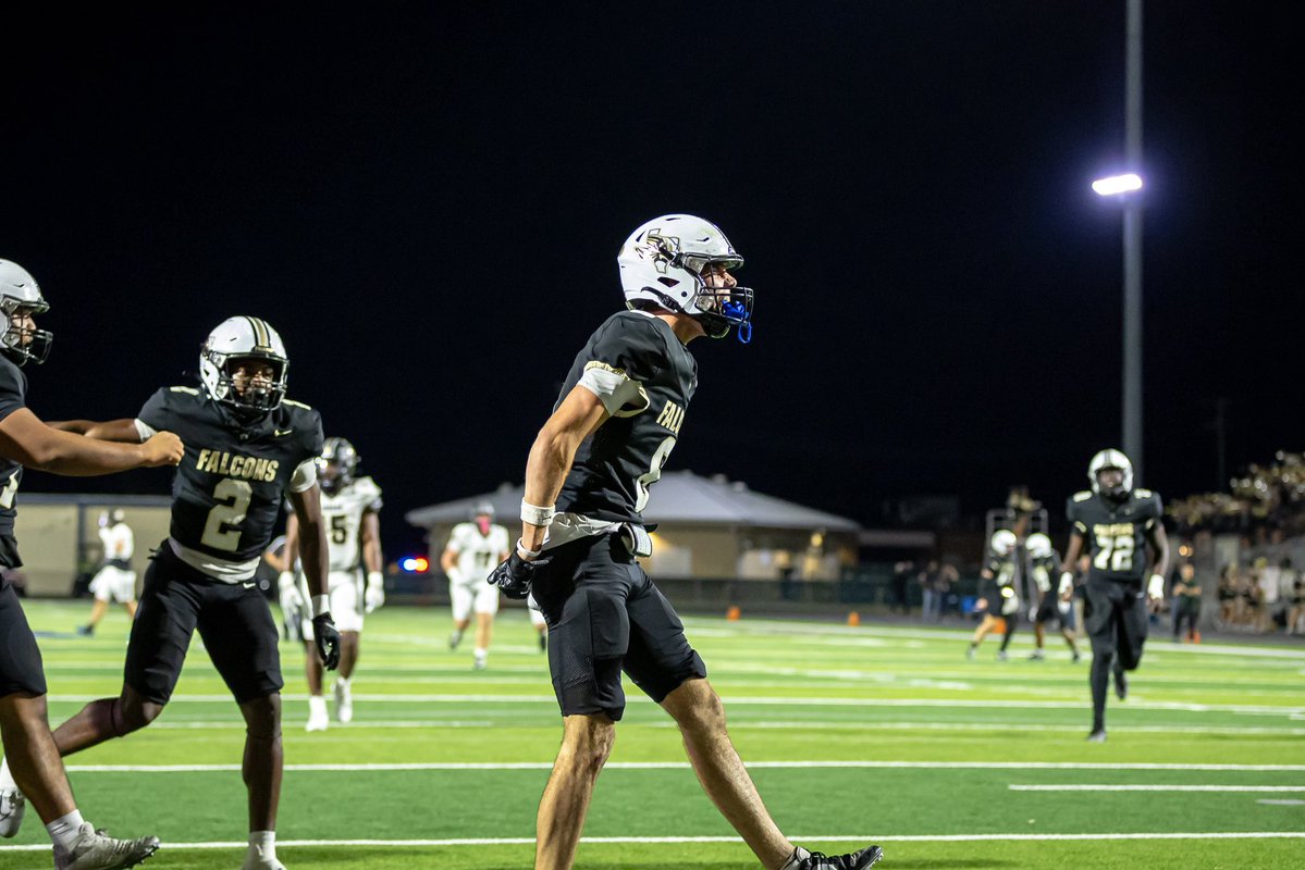 Thank you <a href="/CoachLacyUIW/">Coach Lacy</a> for the PWO to <a href="/UIWFootball/">UIW Football</a> !!

<a href="/CoachGMbu/">Galvanis Mbu</a> <a href="/CoachJonesFHS/">Coach Kent Jones</a>