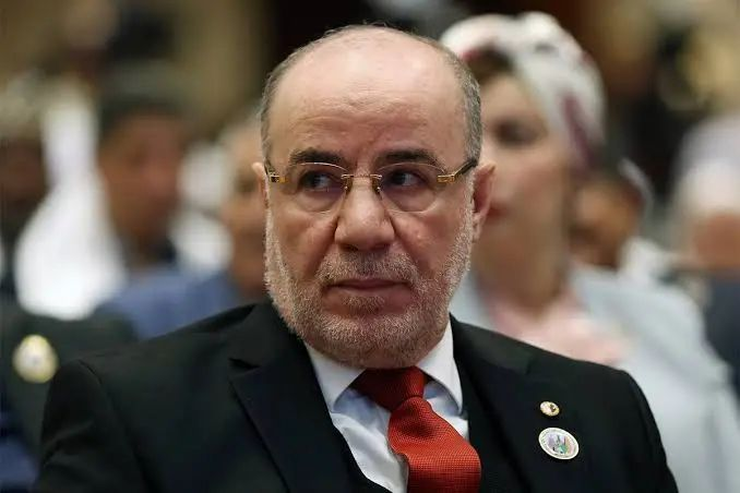 vivalalgerie7's tweet photo. ⬅️وزير للشؤون الدينية :
"الأضرحة والزوايا هي جزء من هويتنا الوطنية وموروثنا الحضاري". https://t.co/lkm8e6R25L